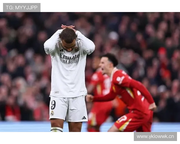 皇马后防伤病名单扩大,对赛季关键阶段备战形成制约