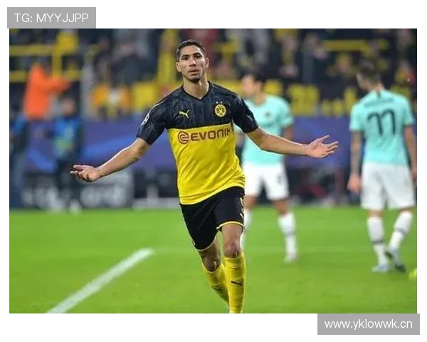 阿什拉夫与阿诺德：冲击型与组织型边卫的战术角色对比分析