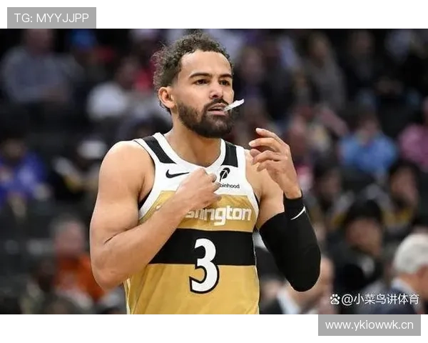 看到特雷·杨的周末账单，我们数着外卖价格傻眼了，一份比我月租还贵